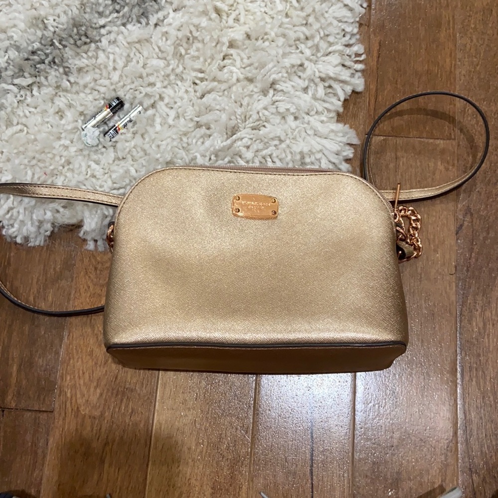 Michael Kors rose gold purse